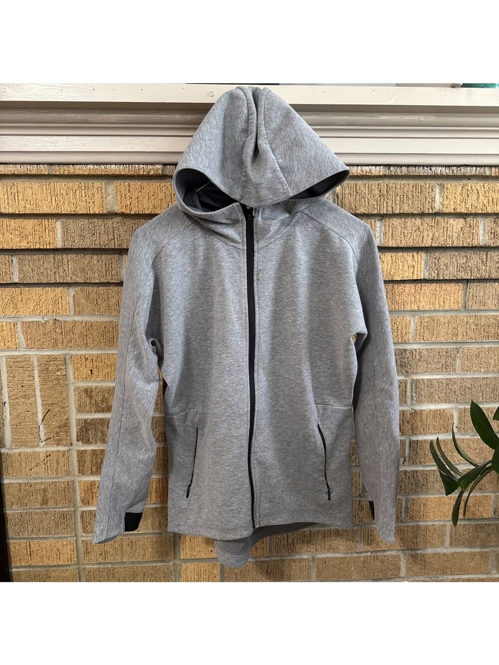 Athleta Stronger Hoodie Jacket Women Gray XS Full Zip Athletic Outdoors Gym